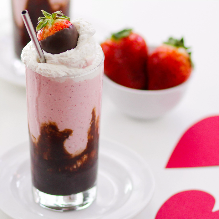 chocolate-strawberry-milkshakes-photo.thumb.webp.d5447c34744e9fbec60ce1ec0b4b486d.webp