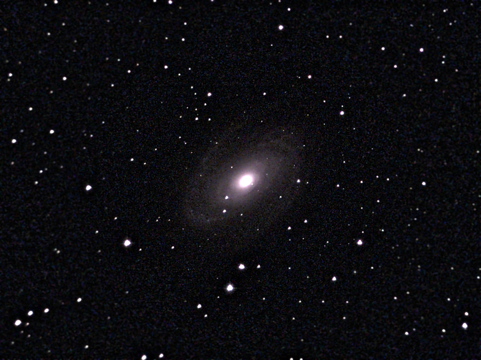 M81_-_Bides_Galaxie_Editiert.thumb.jpg.3a351ae827bd34ff6b171e40cb035d39.jpg