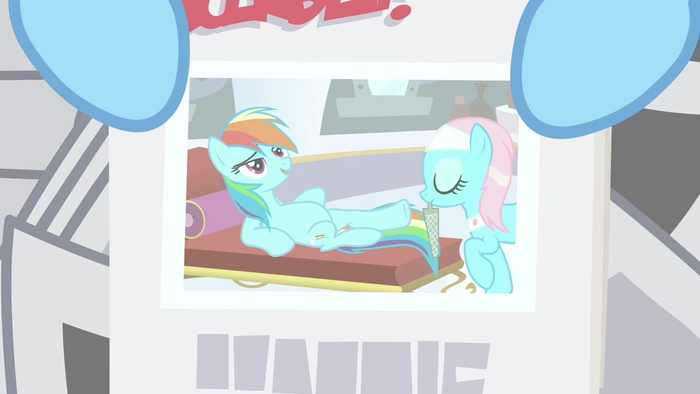 Rainbow_Dash_newspaper_entry_S2E23.webp